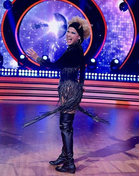 Veja os 15 looks de Xuxa no Dancing Brasil