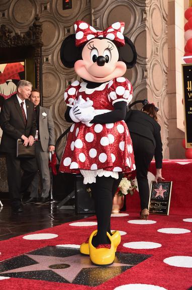 Minnie Mouse recebe estrela na Calçada da Fama de Hollywood