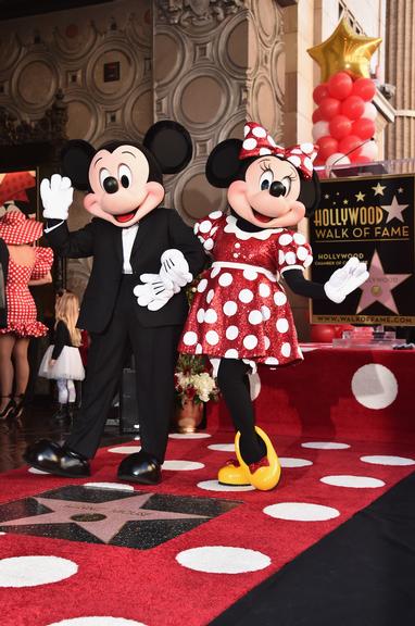 Minnie Mouse recebe estrela na Calçada da Fama de Hollywood