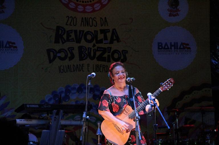 Monica Sangalo realiza show no Pelourinho, em Salvador