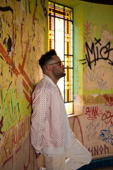 Rapper Crespo lança vídeo do single 'Marginal'