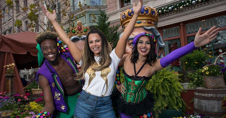 Vivi Araújo descansa em Orlando após Carnaval intenso