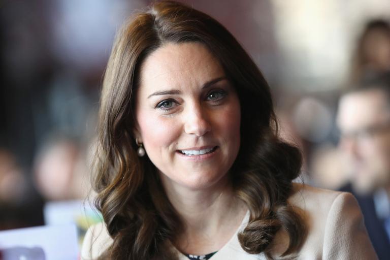 Kate Middleton faz a última aparição pública antes de dar à luz seu terceiro filho