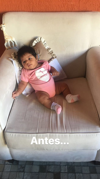 Juliana Alves comemora 8 meses da filha, Yolanda