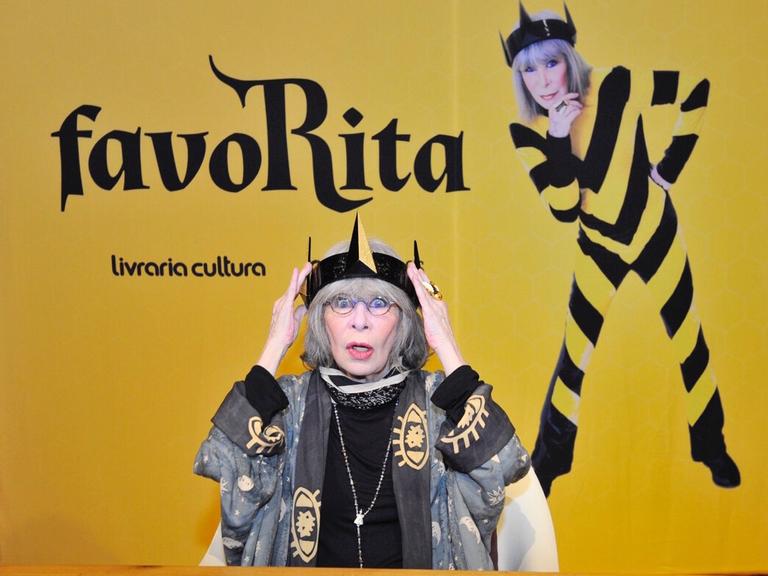 Rita Lee no lançamento de favoRita