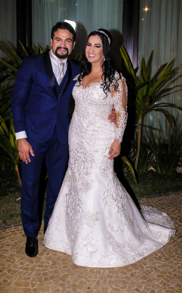 Fabíola Gadelha se casa com Bruno Amaral em São Paulo