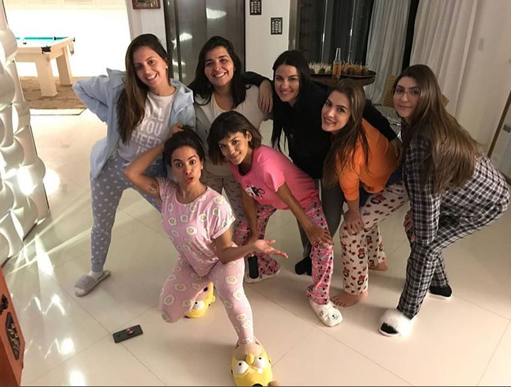 Festa do pijama da Anitta