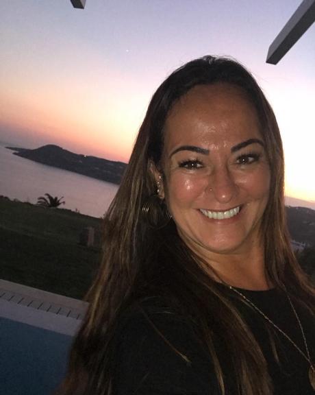 Nadine Gonçalves curte férias em Mykonos, na Grécia