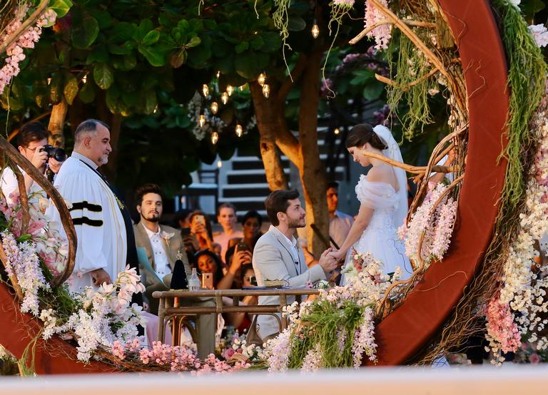 Casamento Camila Queiroz e Klebber Toledo 