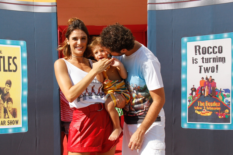 Rafa Brites e Felipe Andreoli comemoram o aniversário de 2 anos do filho, Rocco
