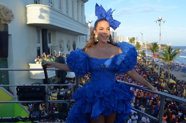 Ivete Sangalo arrasa em mais um dia no Carnaval 2019