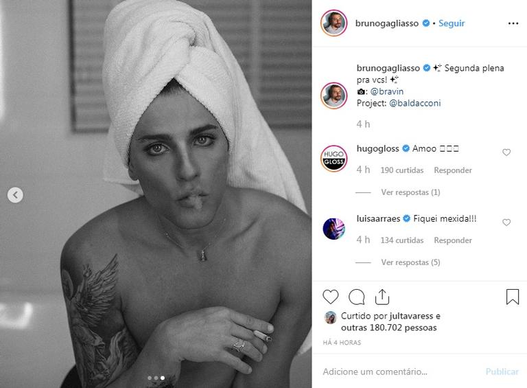 Bruno Gagliasso compartilha foto sensual e confunde fãs