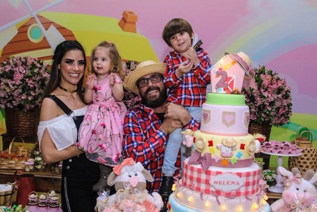 Sertanejo Hudson promove festão para o aniversario da filha