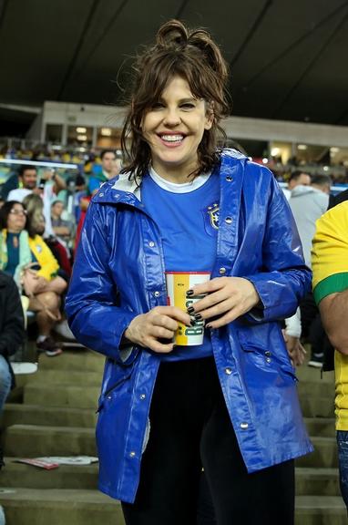 Barbara Paz no jogo do Brasil