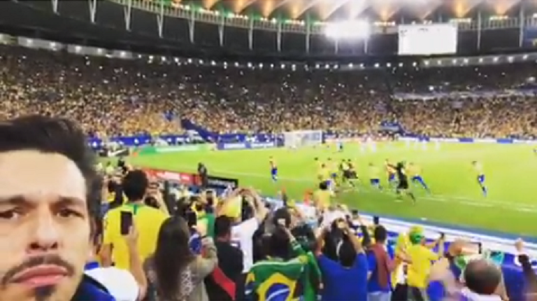 João Vicente no jogo do Brasil