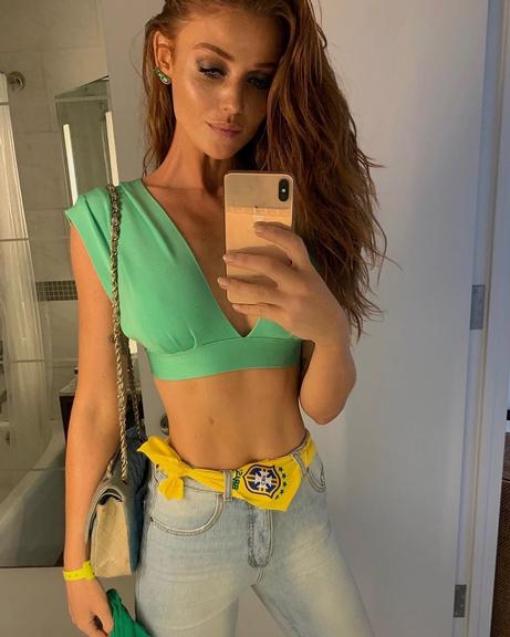 Modelo Cíntia Dicker é apontada como nova namorada de Pedro Scooby