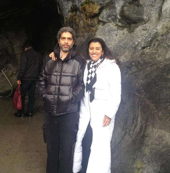 Regina Casé visita gruta de Nossa Senhora de Lourdes