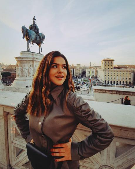 Maisa Silva viaja para Europa e abre álbum de fotos em Roma