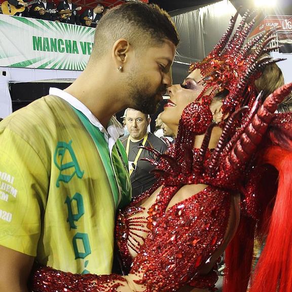 Viviane Araújo aproveita o Carnaval com o namorado Guilherme Militão