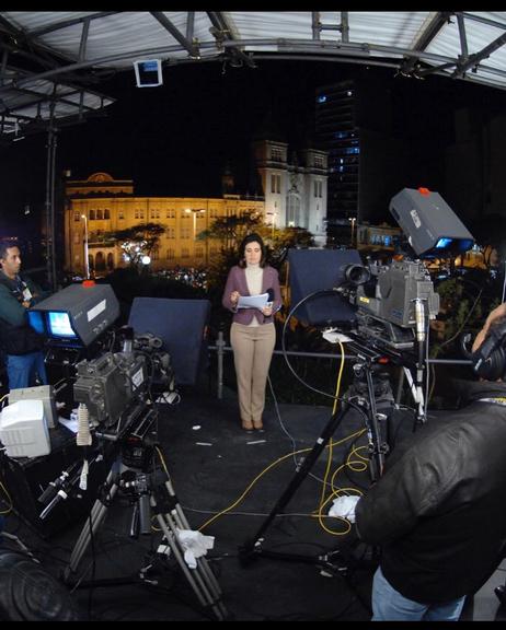 Fátima Bernardes relembra momentos marcantes de sua carreira jornalística
