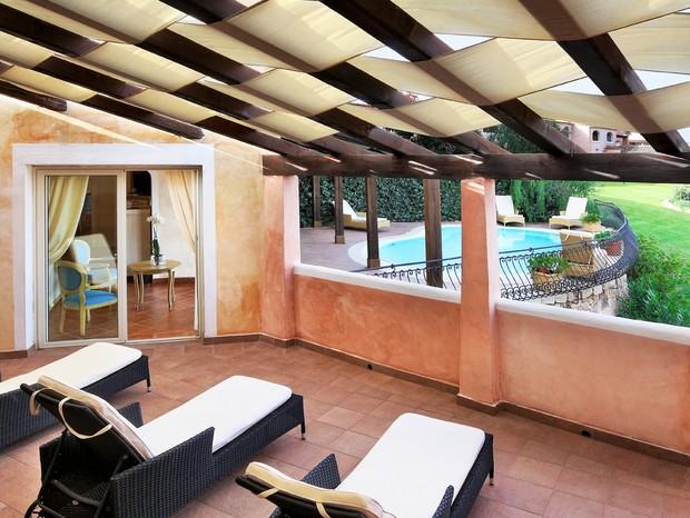 Anitta se hospeda em resort com diárias de R$58 mil