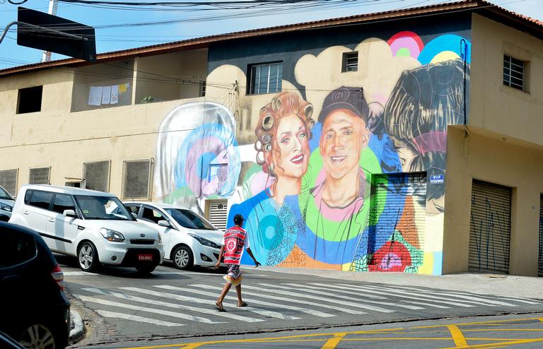 Paulo Gustavo ganha retrato em mural de São Paulo